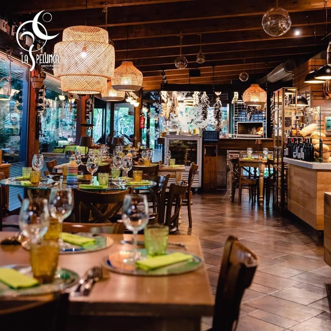 Luxury B&B La Spelunca Санта-Мария-Капуа-Ветере Экстерьер фото