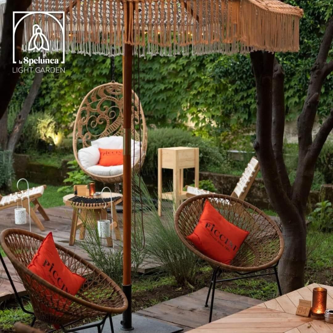 Luxury B&B La Spelunca Санта-Мария-Капуа-Ветере Экстерьер фото